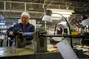 造ak的公司要改行賣衣服