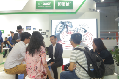 學(xué)校運動場塑膠跑道改造 能否實現(xiàn)無味、無毒？